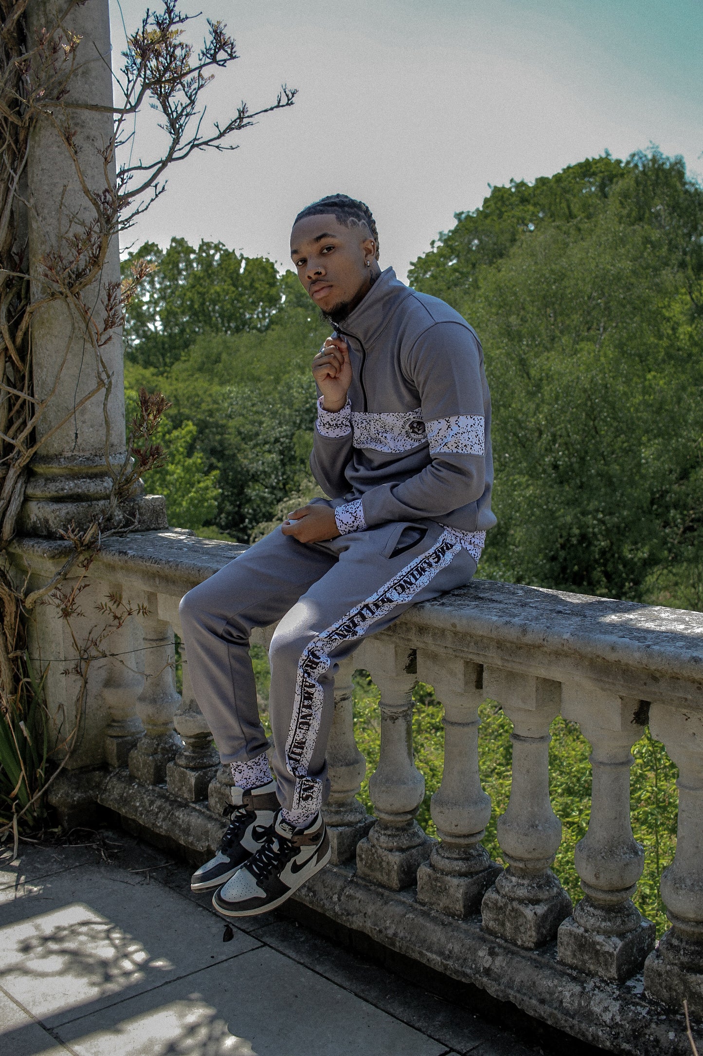 DREAMING MILLIONS GREY OREO